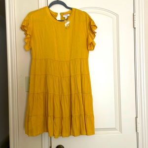 New- Yellow Short Sleeve Tunic Top - Size M